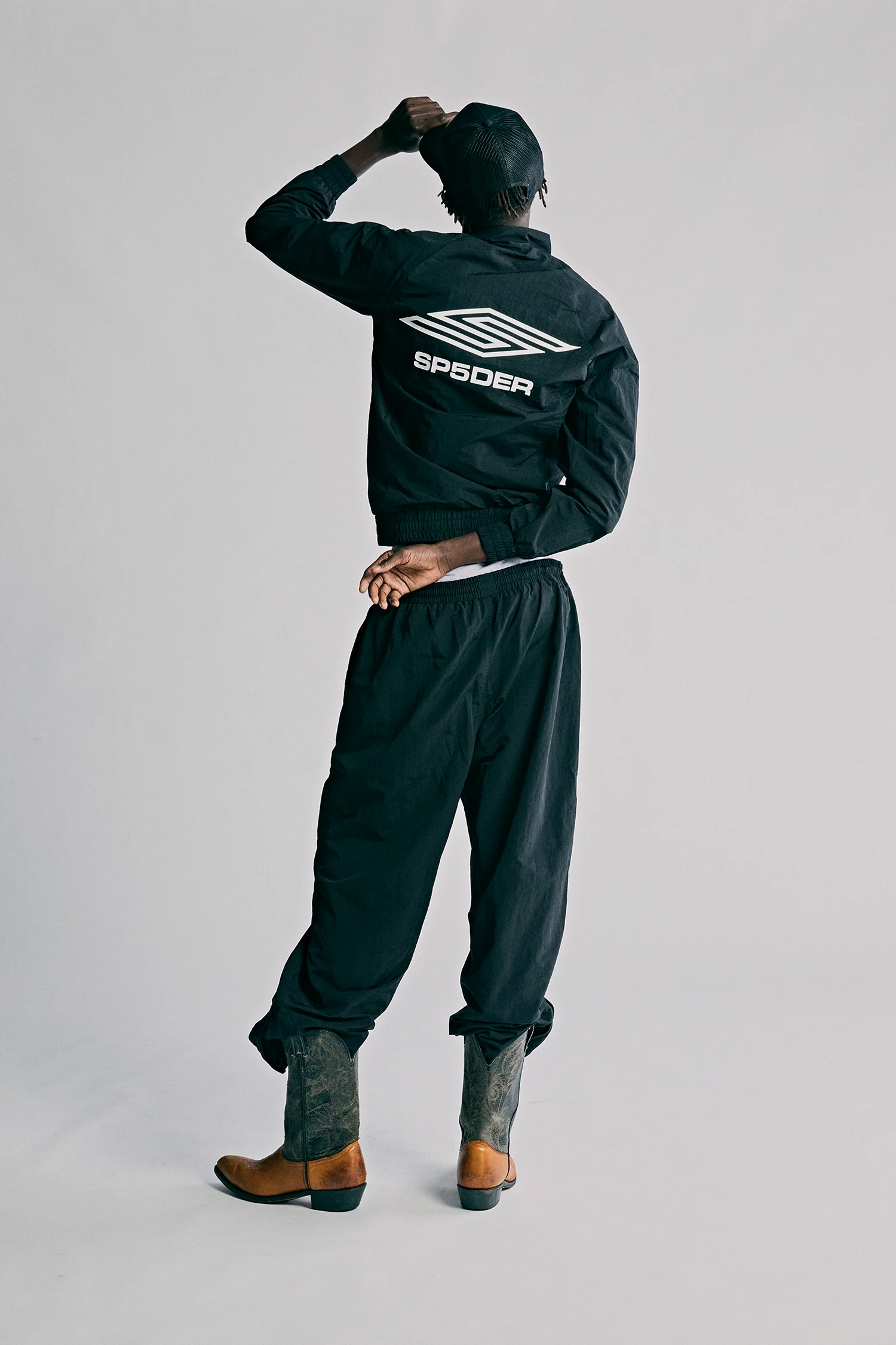 SP5DER PRO WINDBREAKER - Image 10