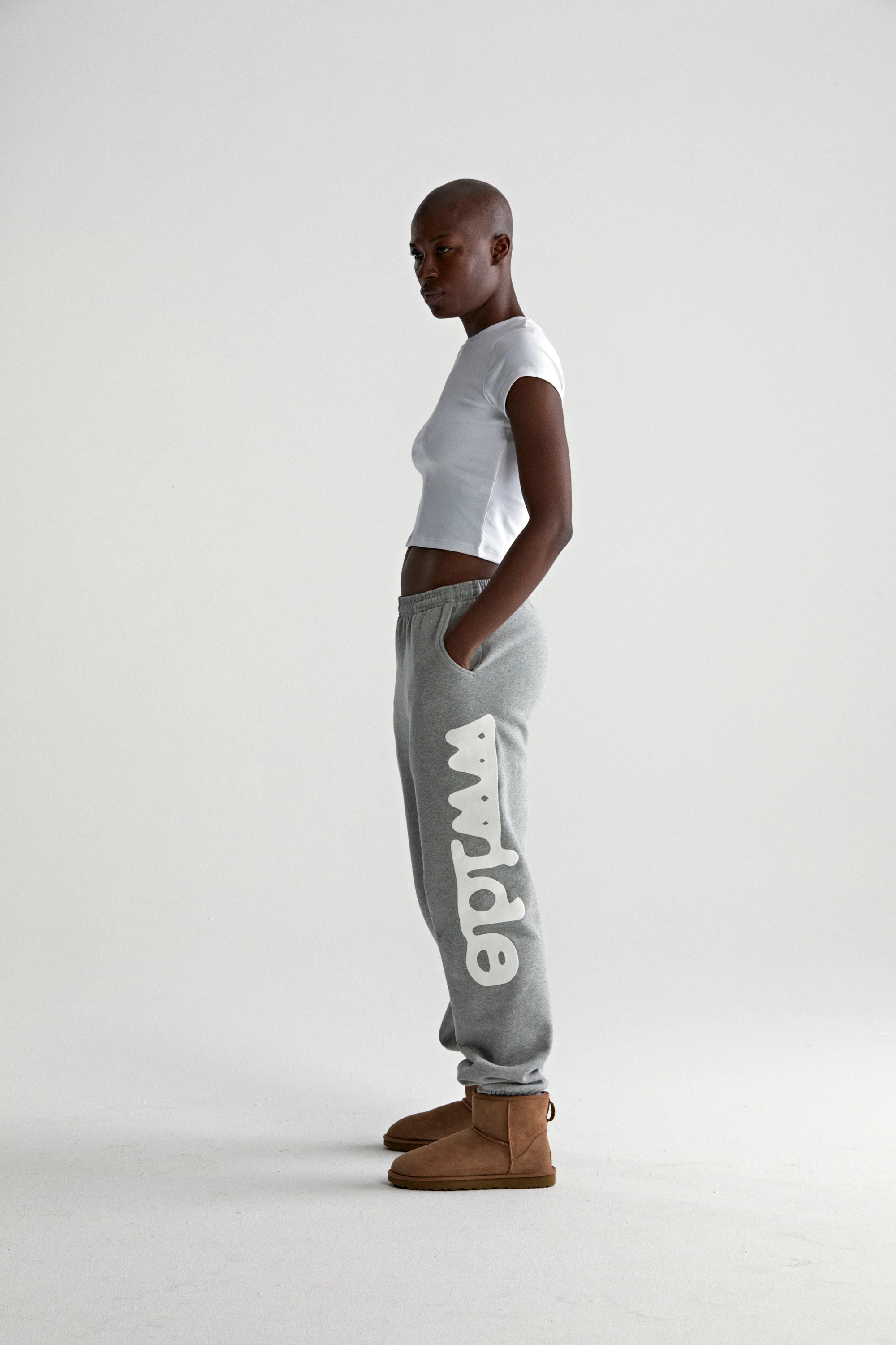 BELUGA SWEATPANT - Image 9