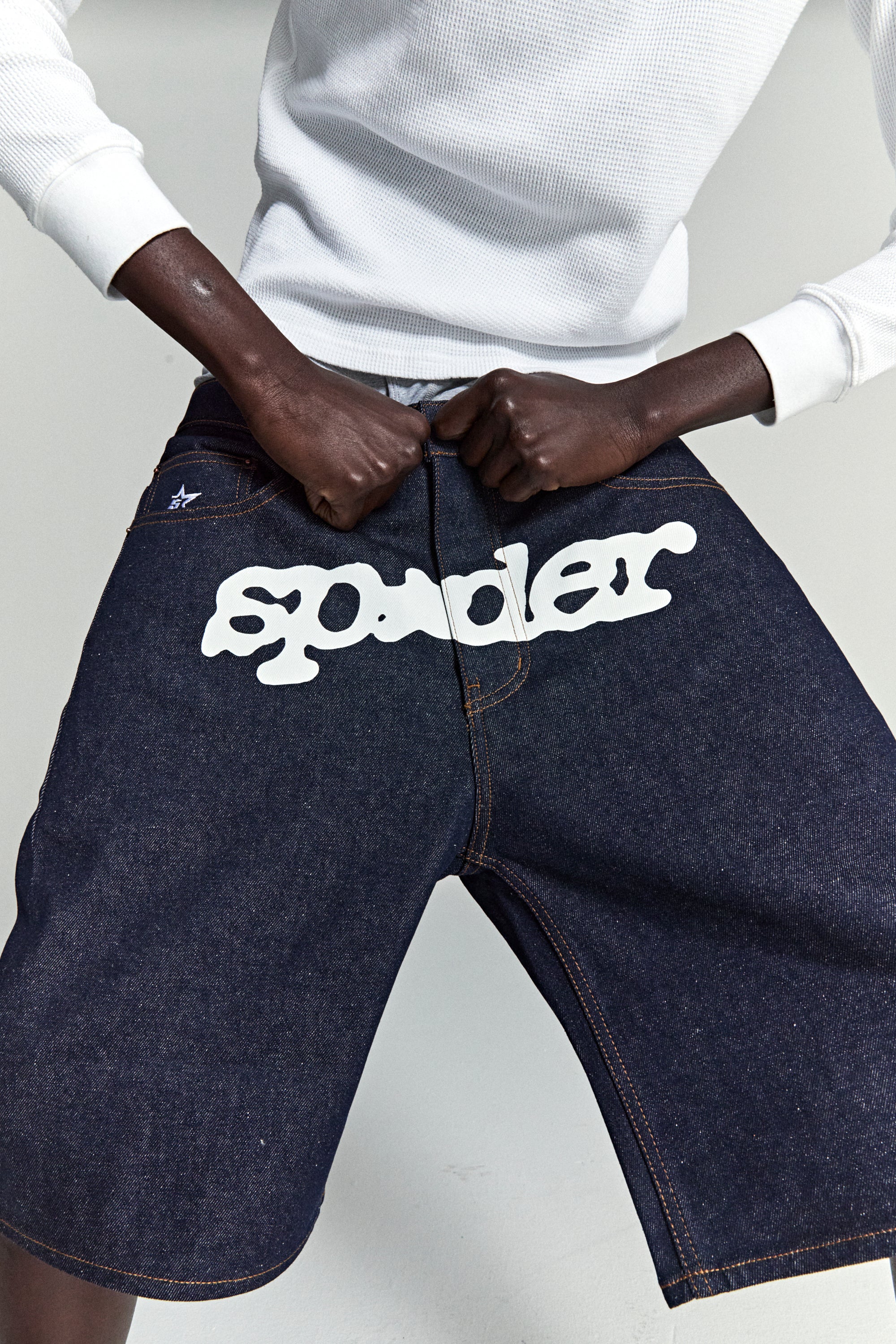 V3 LOGO DENIM SHORT - Image 11