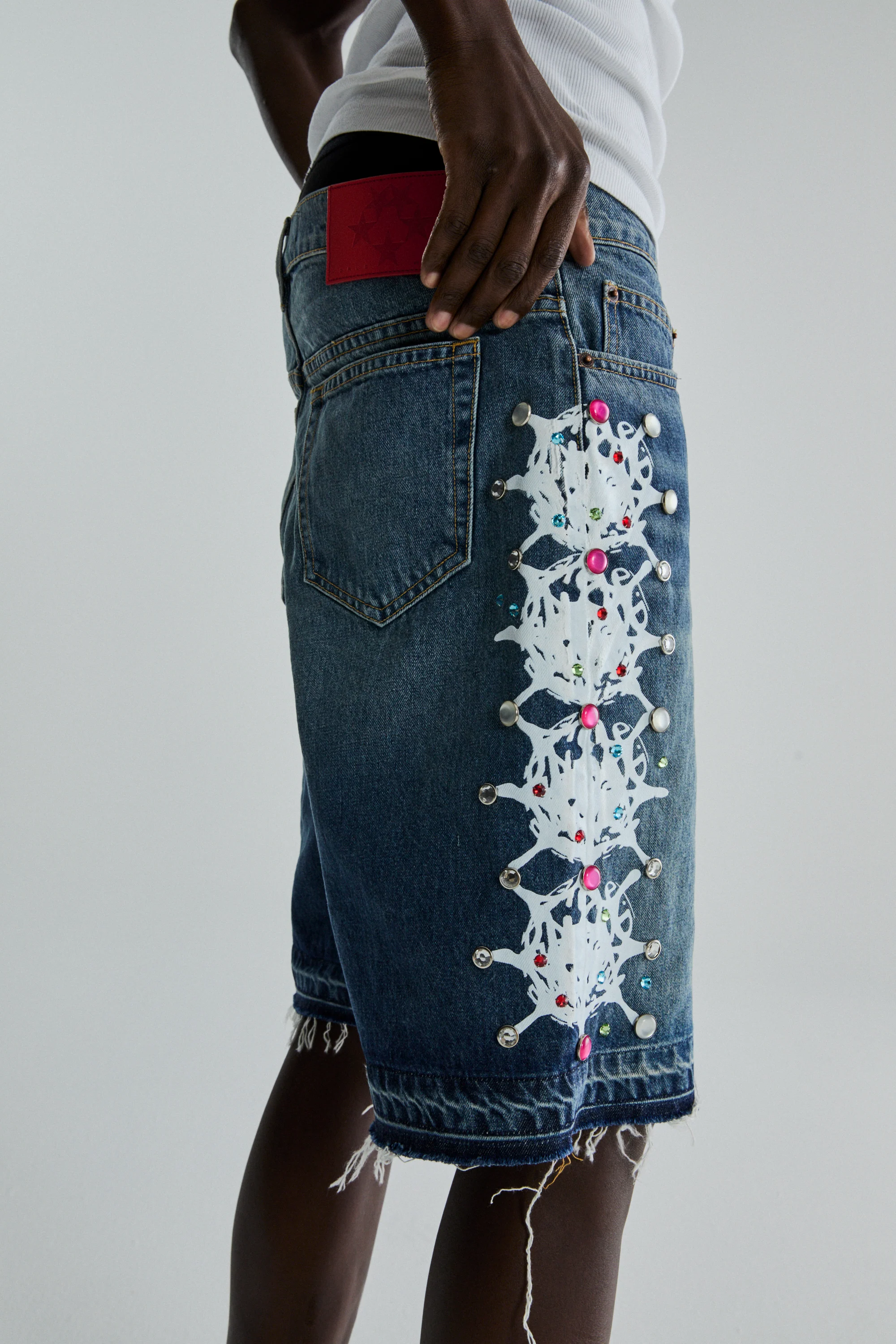 WEB STONE DENIM SHORT - Image 14
