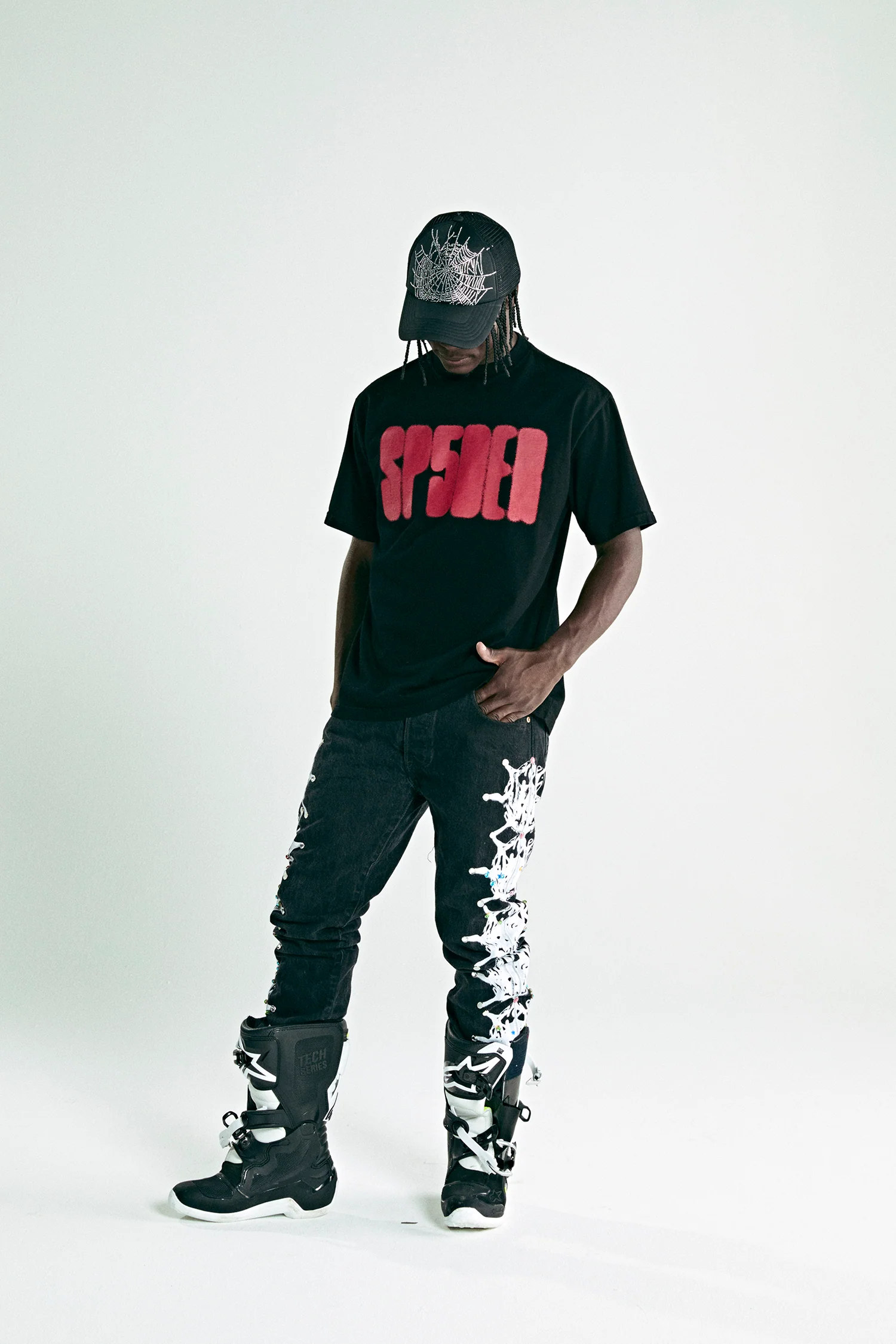 FOCUSED LOGO TEE - Image 6