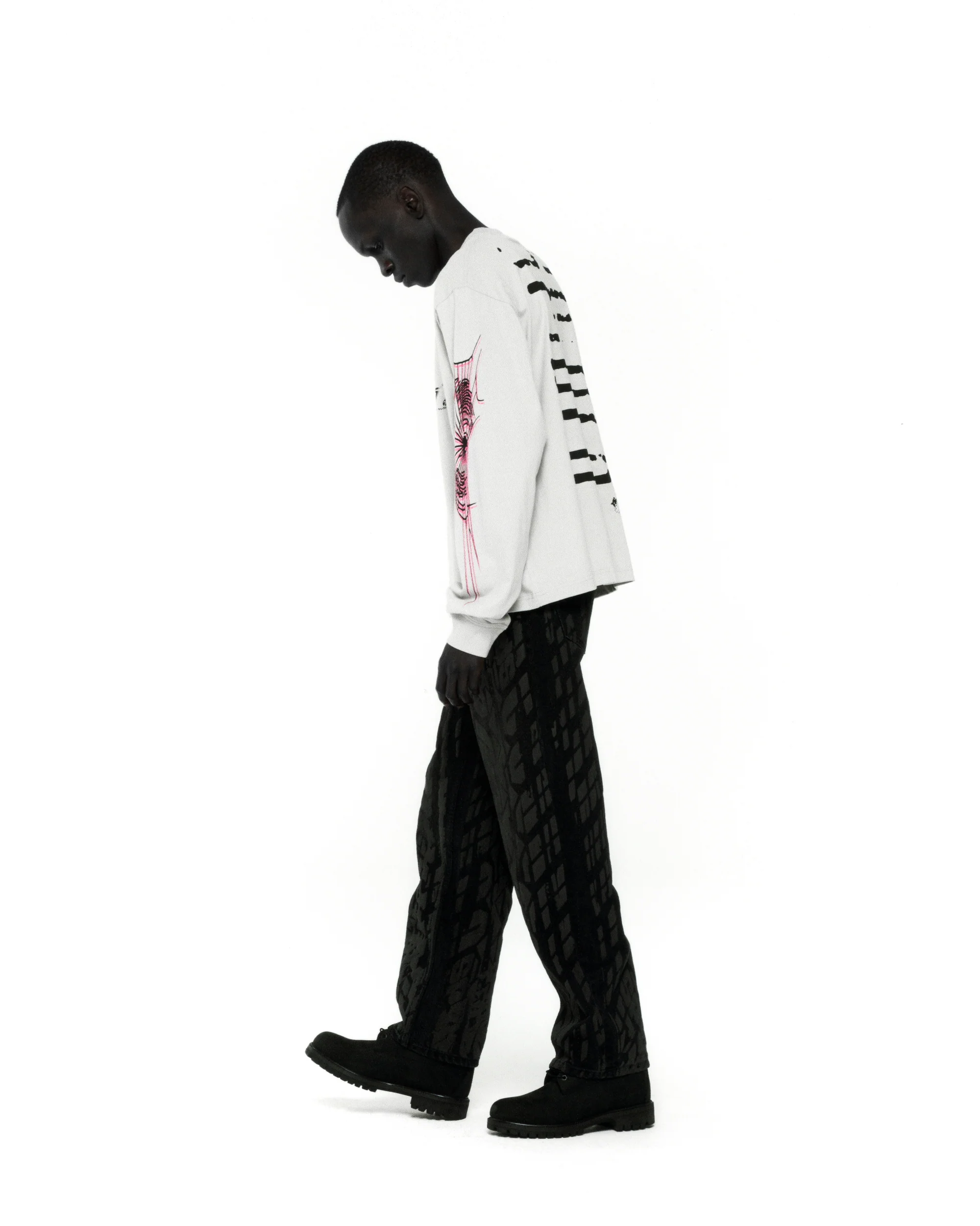 WAIT LONGSLEEVE - Image 10