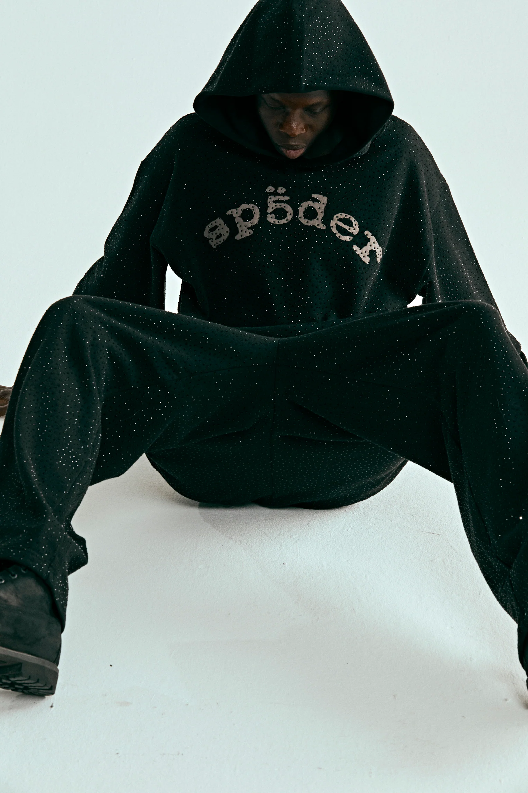 VVS HOODIE - Image 12